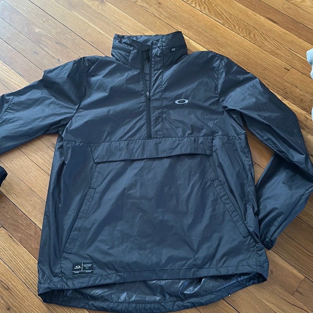 Oakley Windbreaker Mens Large Wuarter Zip with Pouch
